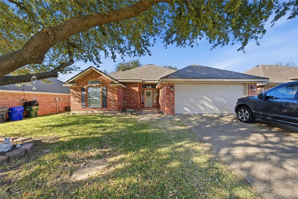 10317 Montana Gap Trail, Waco