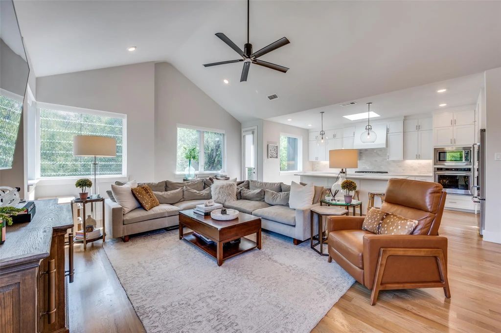 9142 Prado Lane, Dallas
