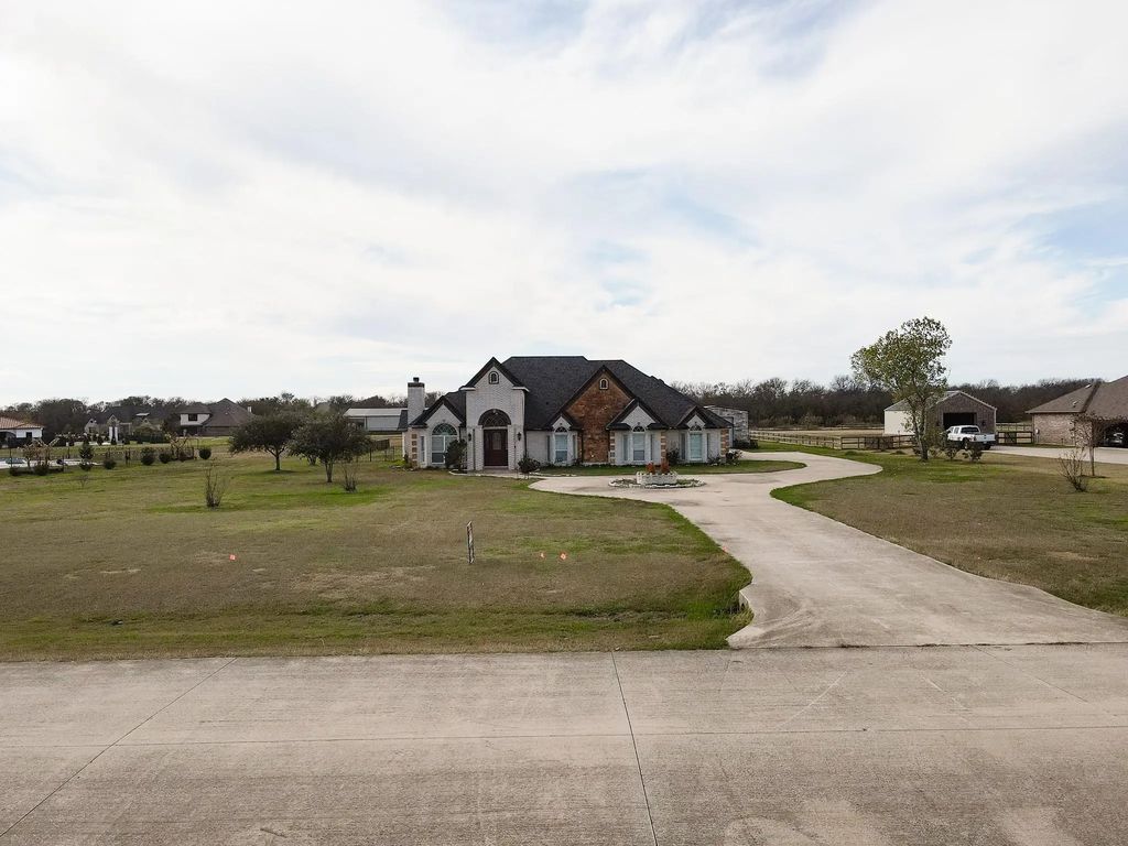 624 Horseshoe Bend, Royse City