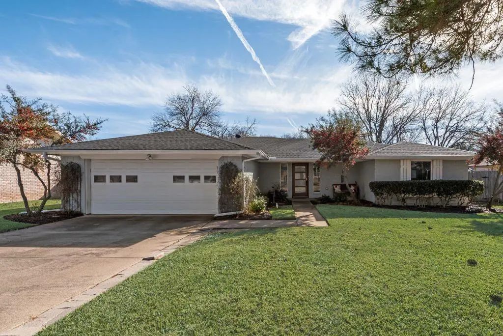 2923 Southridge Drive, Grapevine
