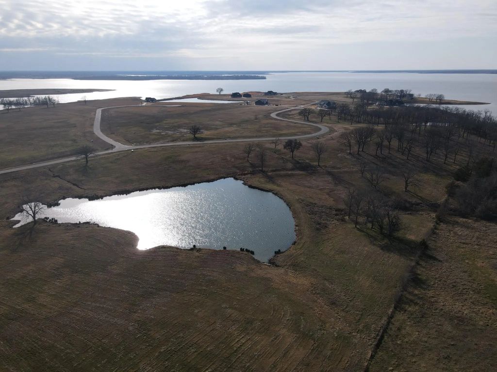 340 Peninsula Drive, Honey Grove