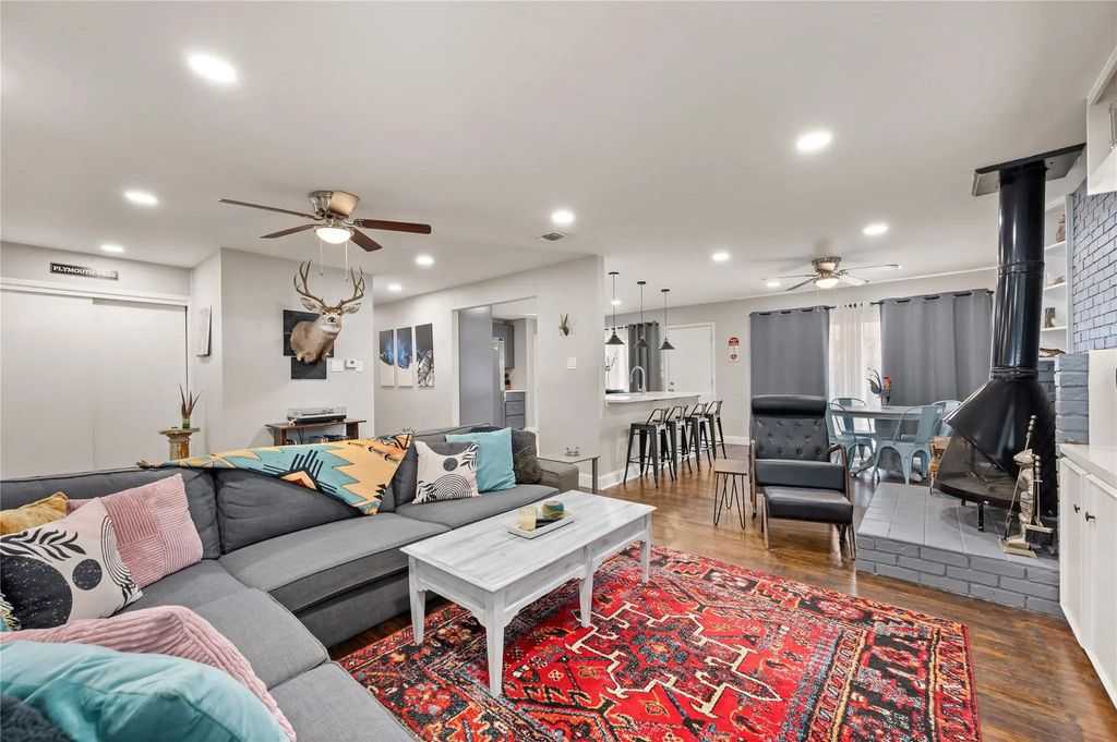 1808 Puritan Drive, Irving