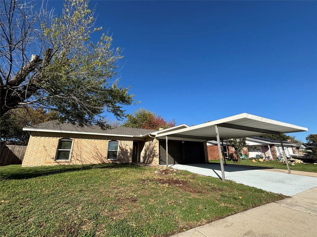 536 Normandy Lane, Saginaw