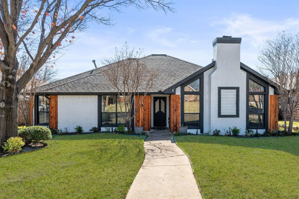 1518 Barclay Drive, Carrollton