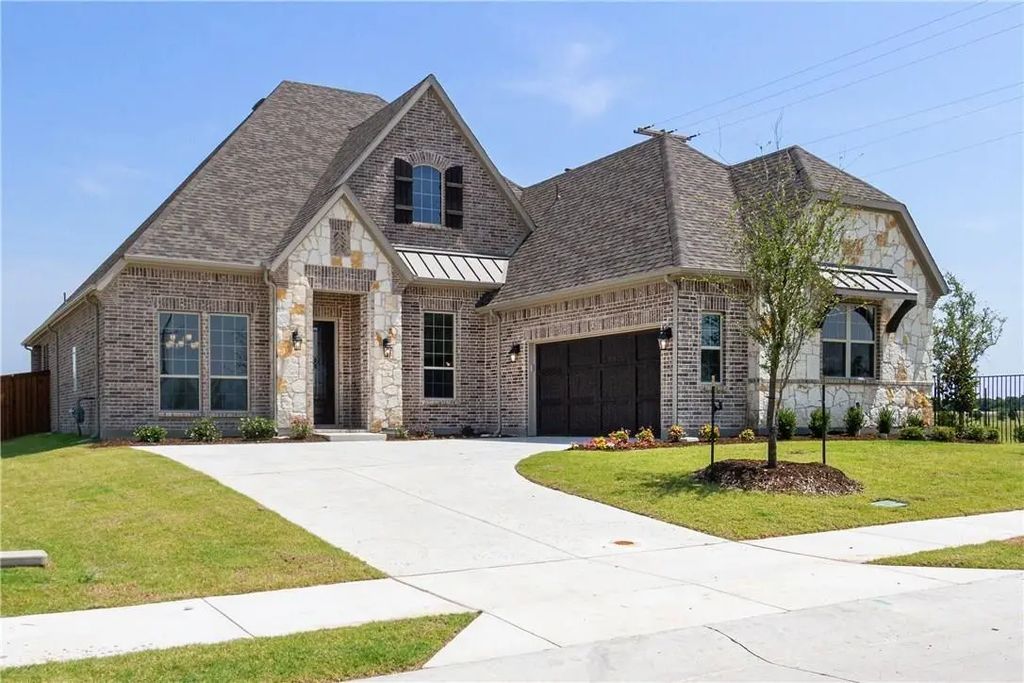 704 Montrose Drive, Rockwall