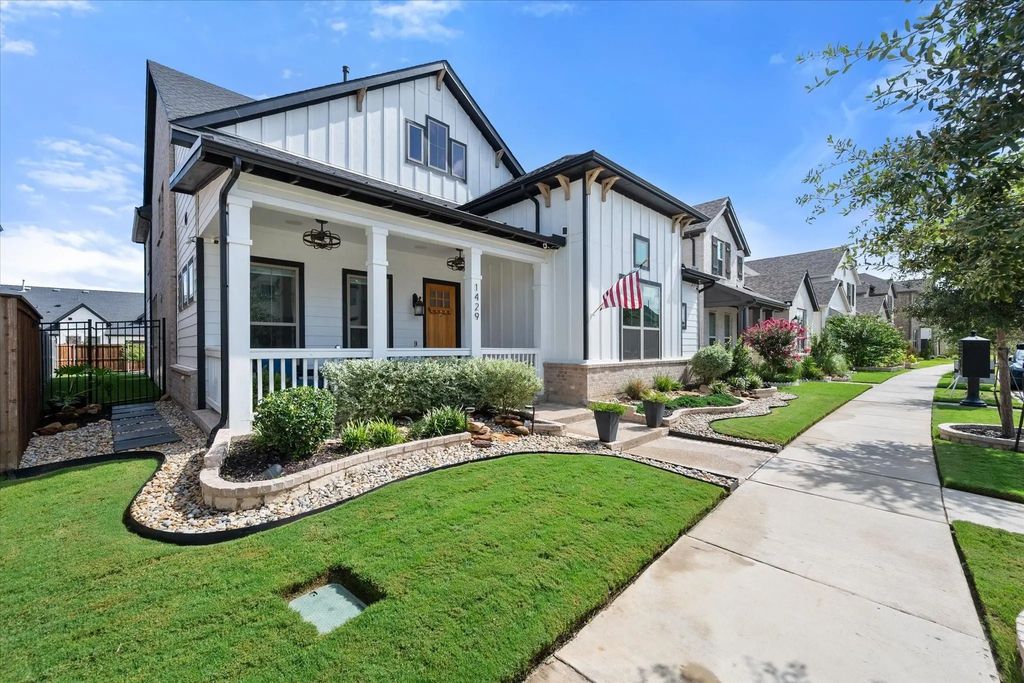 1429 Cypress Thorn Drive, Arlington
