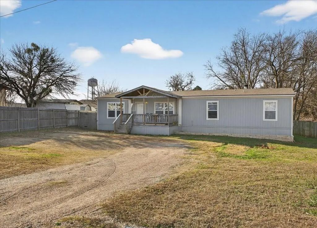 3605 Mockingbird Circle, Cleburne