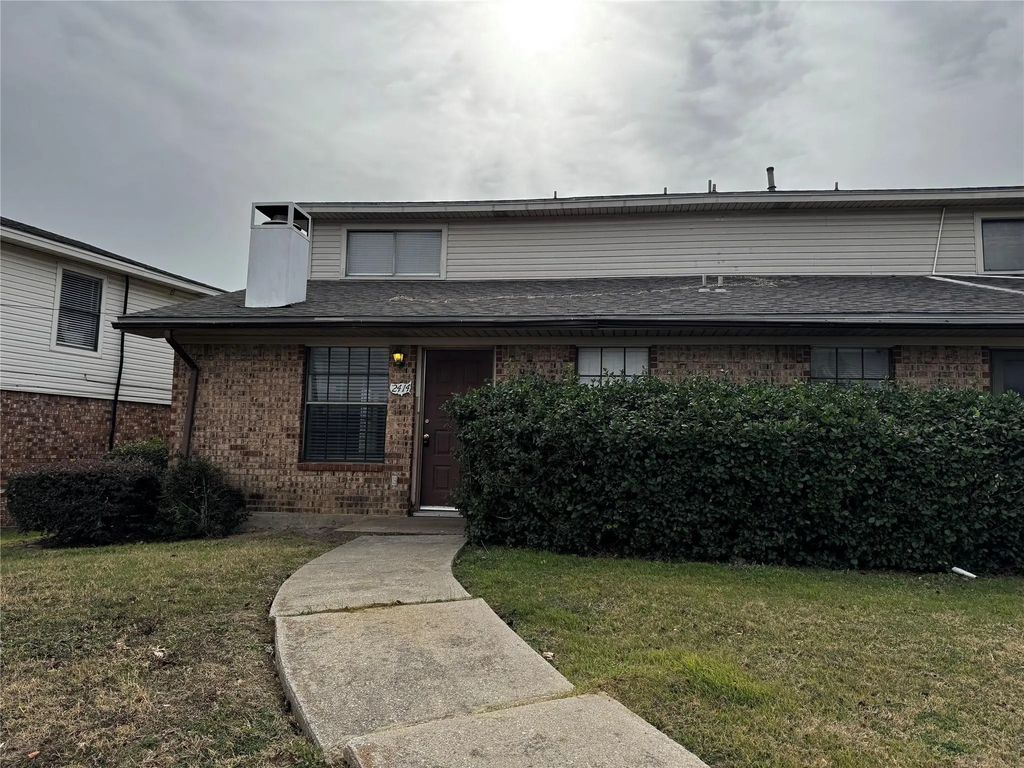 2414 W Northgate Drive, Irving