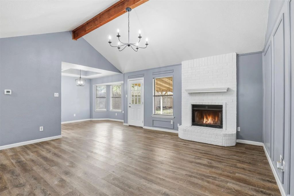 820 Nicole Drive, Burleson