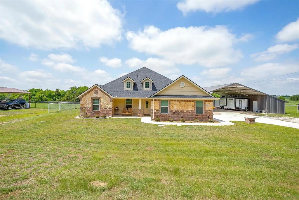203 County Road 4221, Decatur