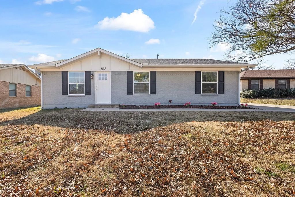 1135 Reed Circle, Howe