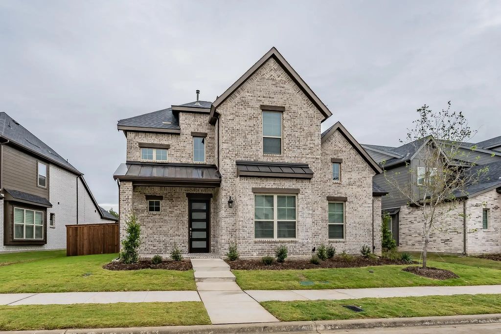 12994 Averi Lane, Farmers Branch