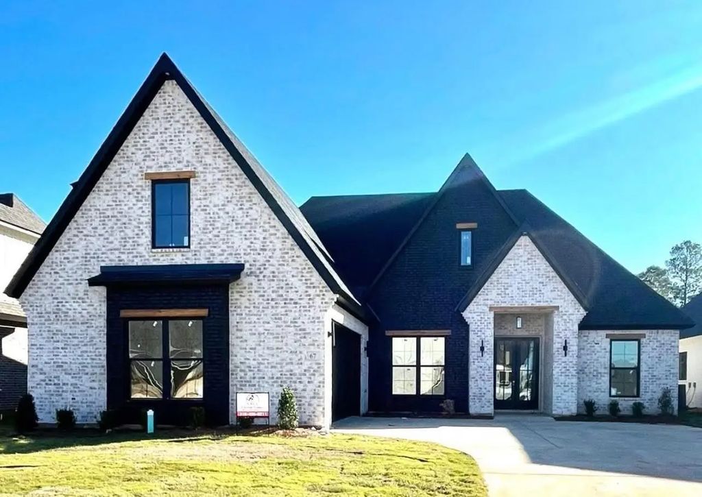 67 Turtle Creek Drive, Benton
