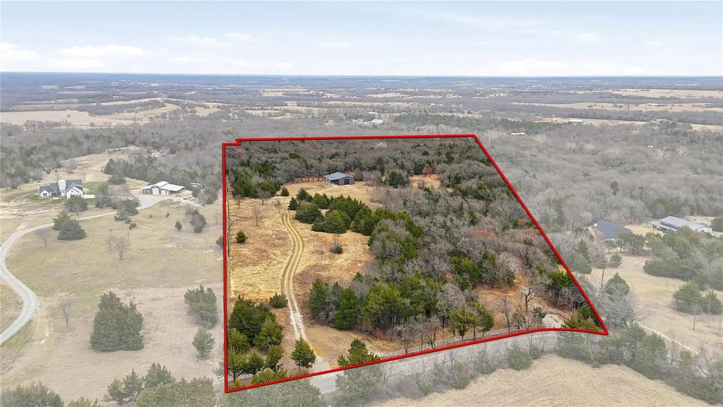 1807 Pink Hill Road, Bells