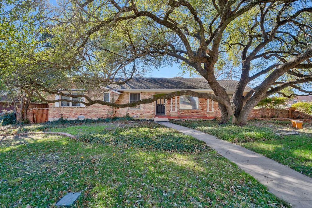1227 Cherrywood Drive, Richardson