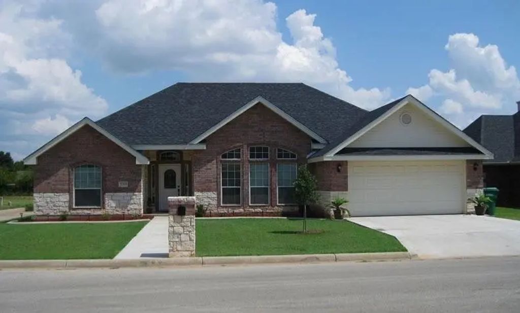 3209 White Oaks Drive, Abilene