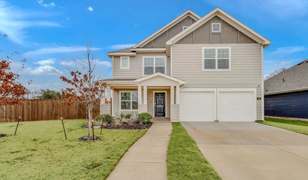 103 Rock Creek Lane, Terrell