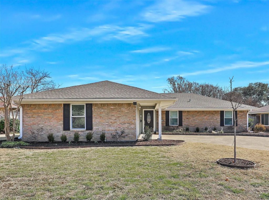 2130 Southmoor Drive, Carrollton