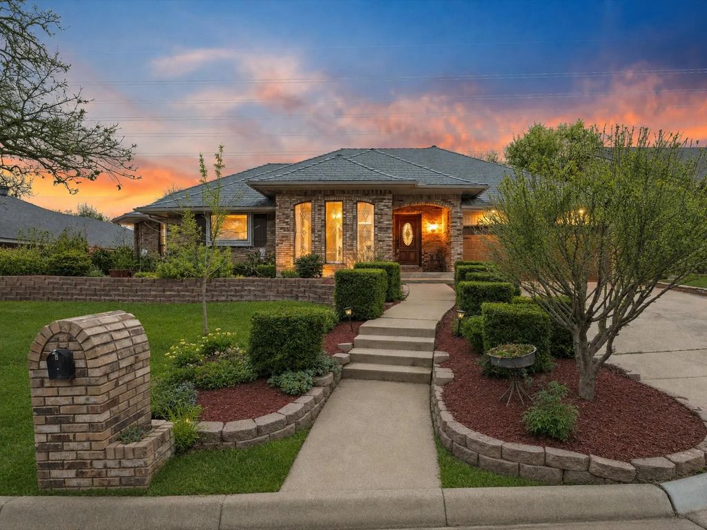6606 Canalview Drive, Arlington
