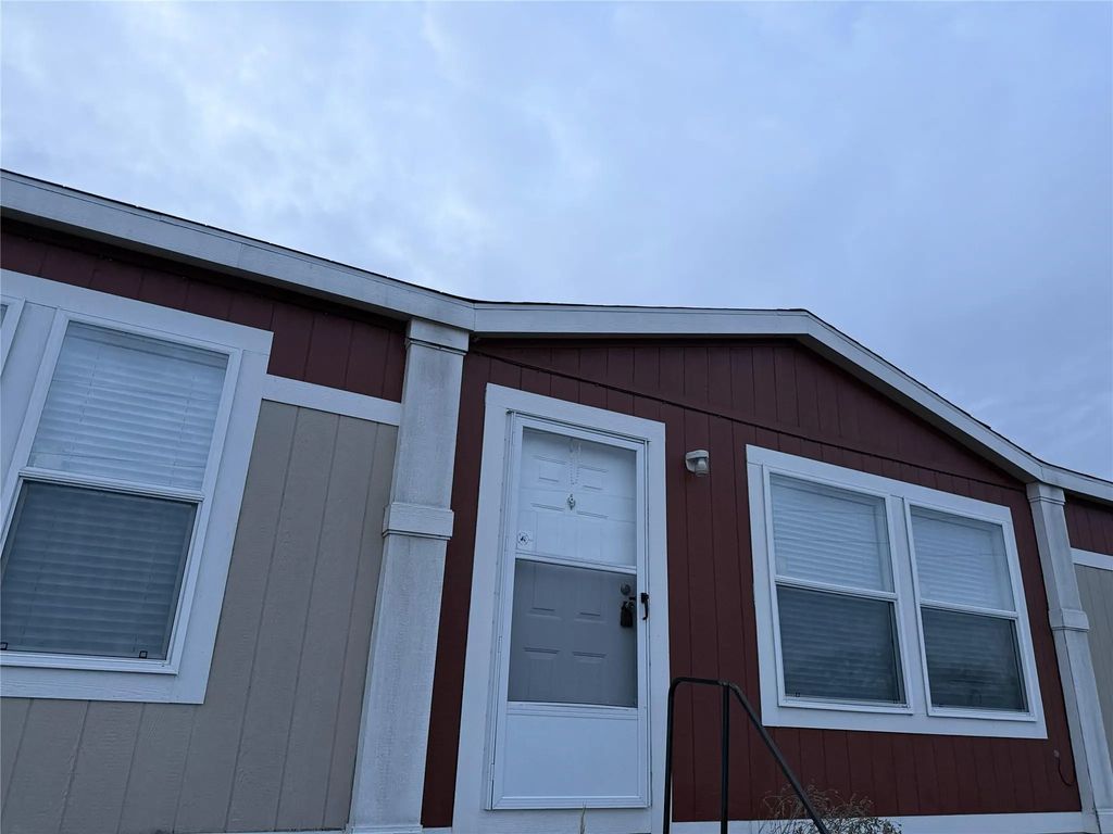 14810 County Road 2501 Street, Eustace