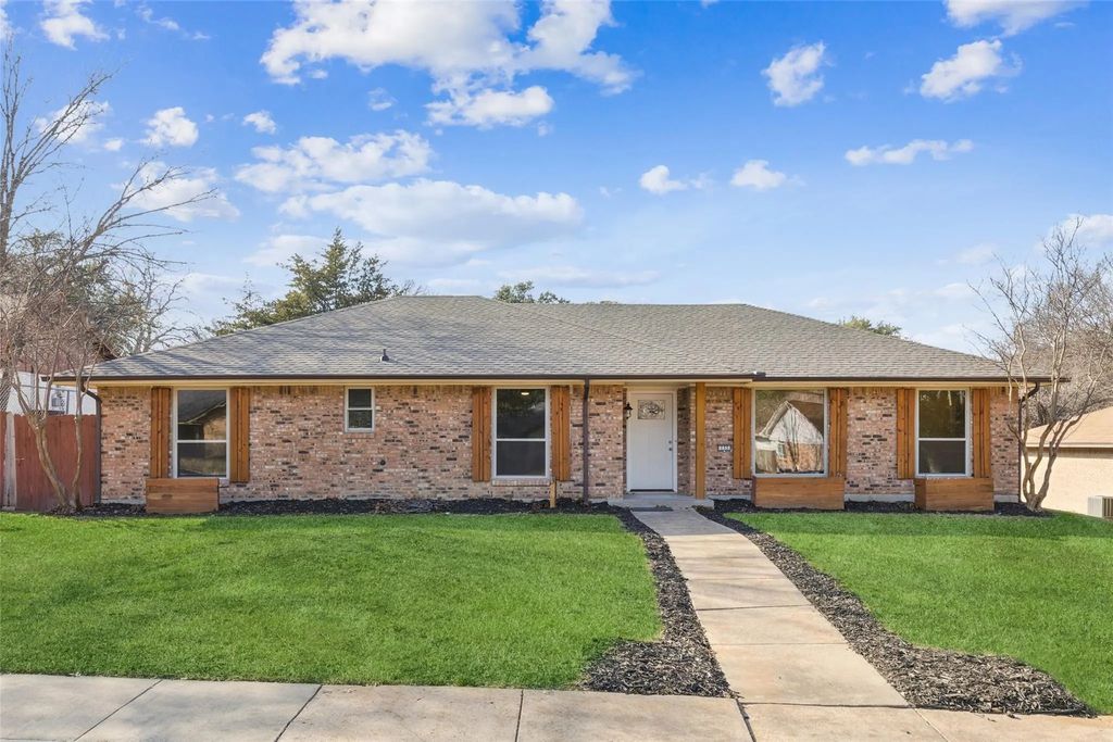 133 N Crestwood Boulevard, DeSoto