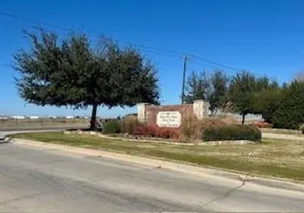 1213 Southern Oaks Court, Fort Worth
