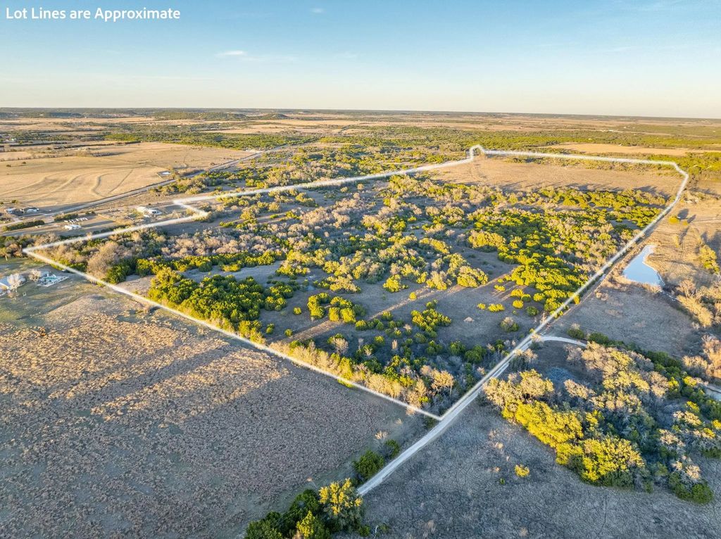 3651 County Road 4145, Cranfills Gap