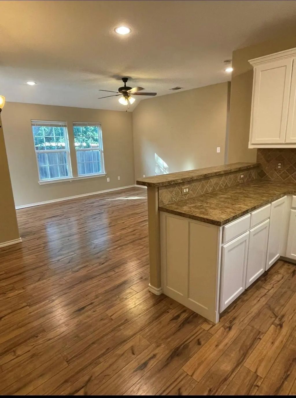 719 Harness Trail, Granbury