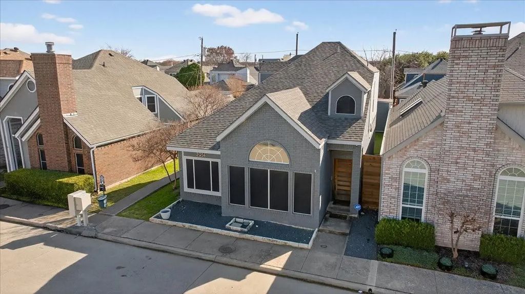 2934 N Bend Drive, Dallas