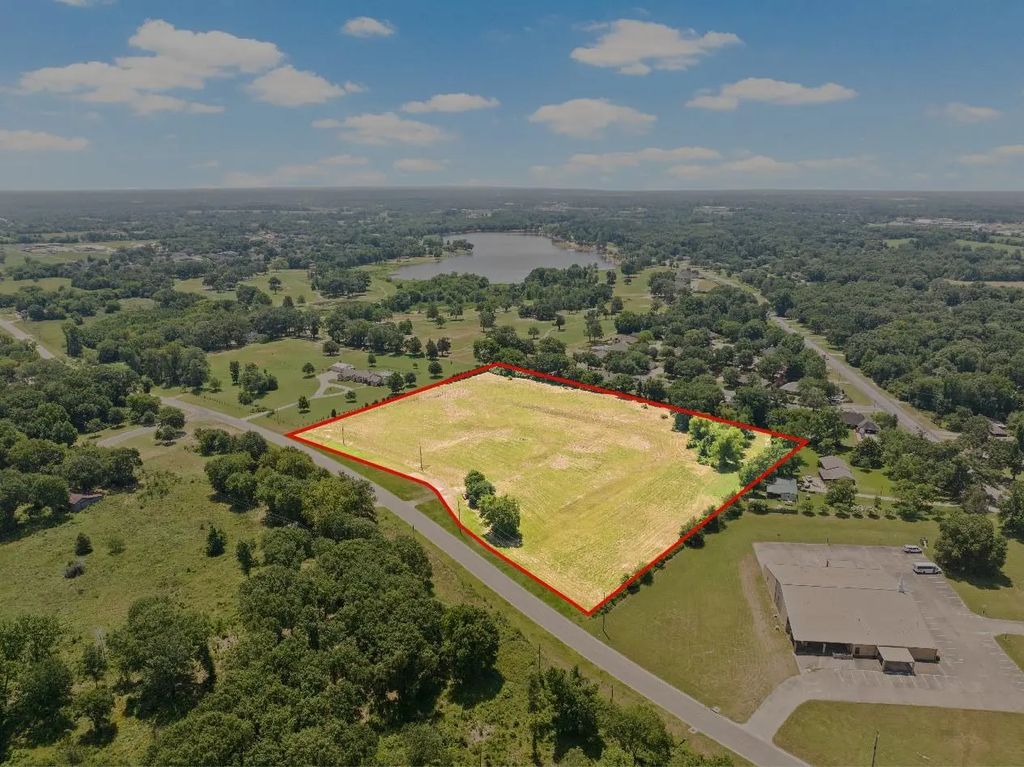 9.8 Ac Billy Daniels, Mount Pleasant