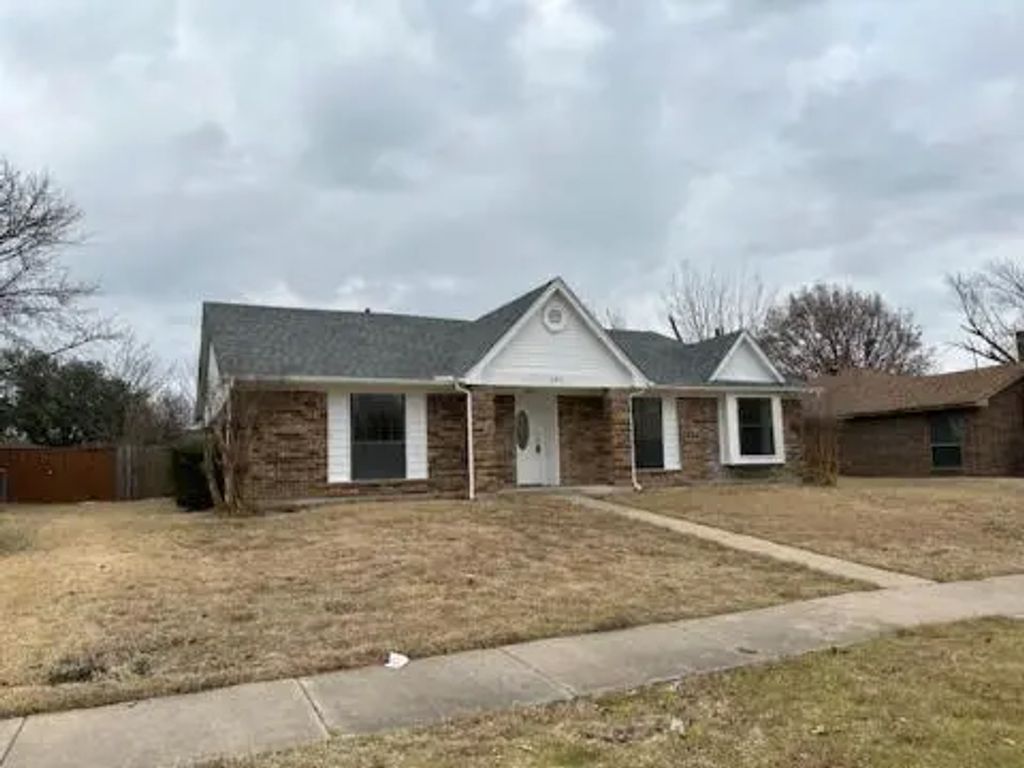 205 Apollo Road, Garland