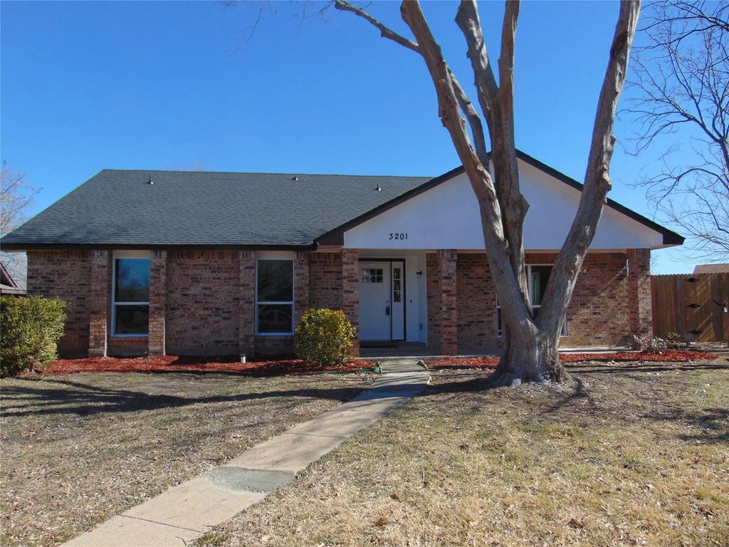 3201 Colby Circle, Mesquite