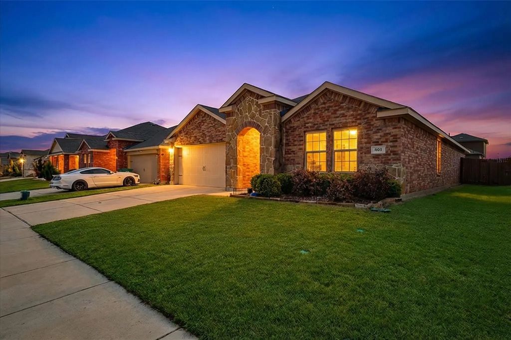 301 Samuel Street, Denton