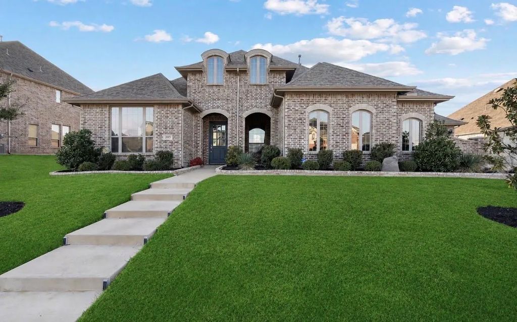 2805 Chandler Court, Mansfield