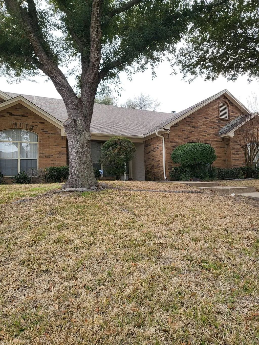 1905 Libby Lane, Grand Prairie