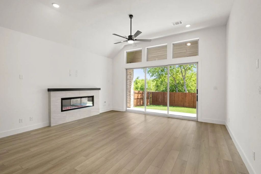 2203 Pelican Drive, Mansfield