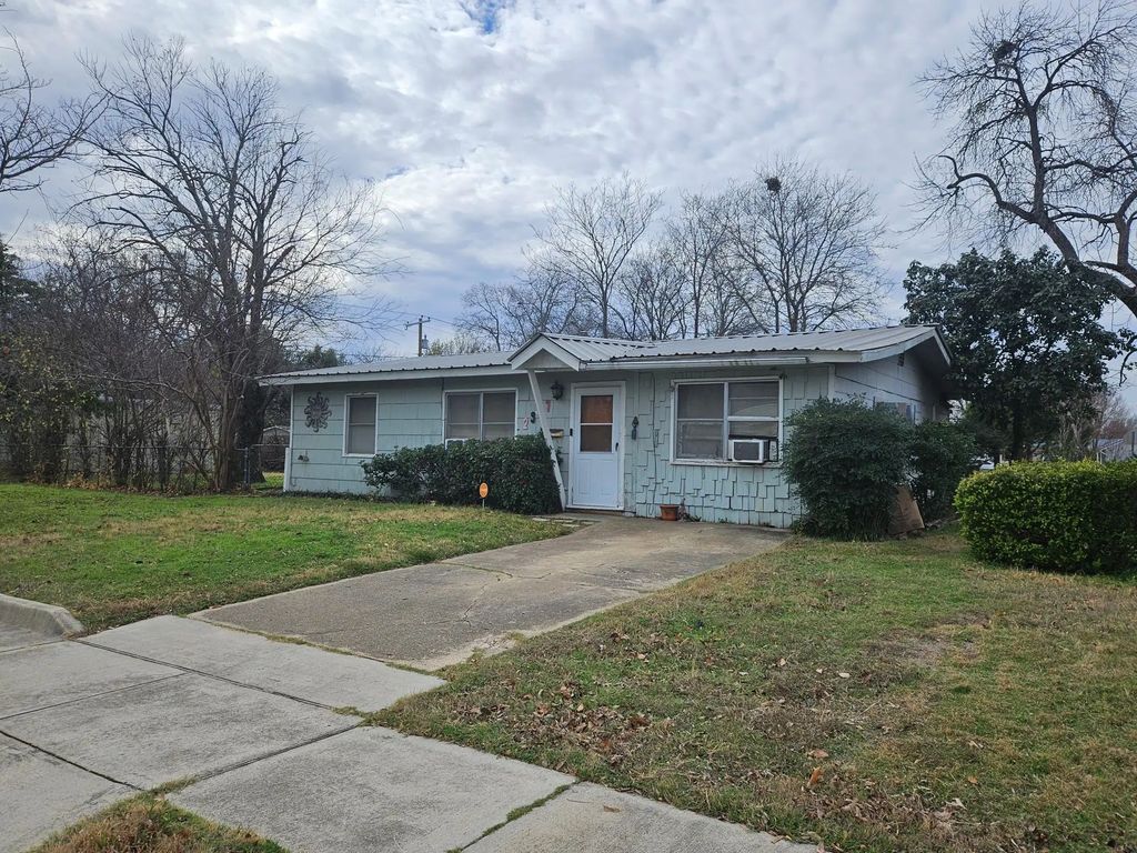 2907 Elm Park, Richland Hills