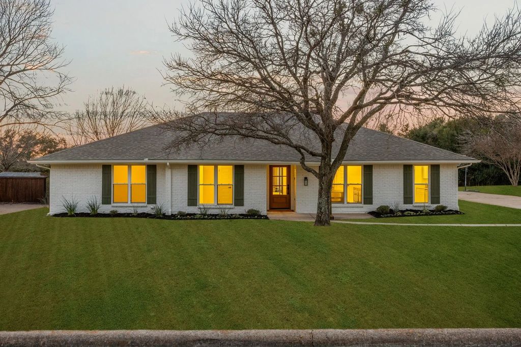 2 Sandra Drive, Heath
