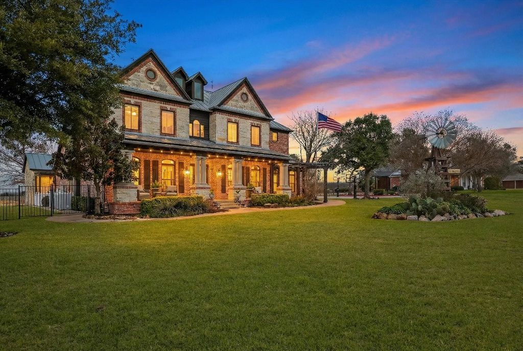 264 Equestrian Drive, Rockwall