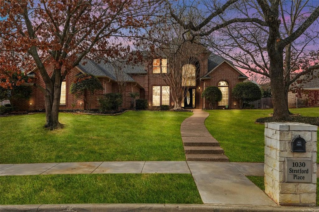 1030 Stratford Place, Keller