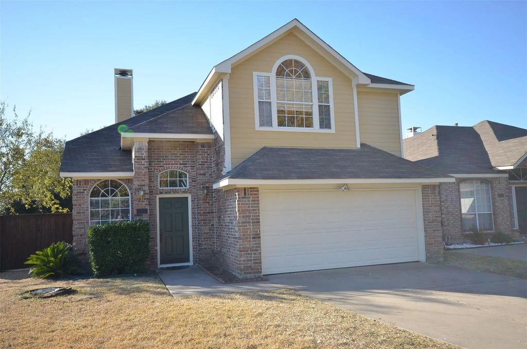2201 Ashwood Court, Carrollton
