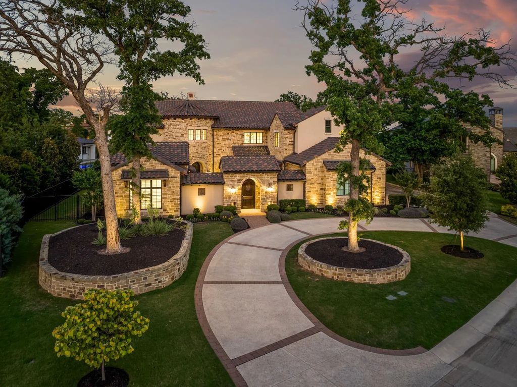 2210 Barcelona Court, Westlake