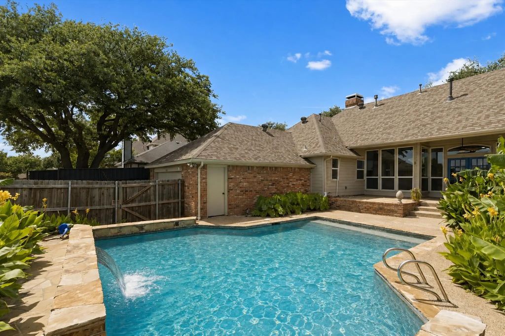 1003 N Wiltshire Drive, Carrollton