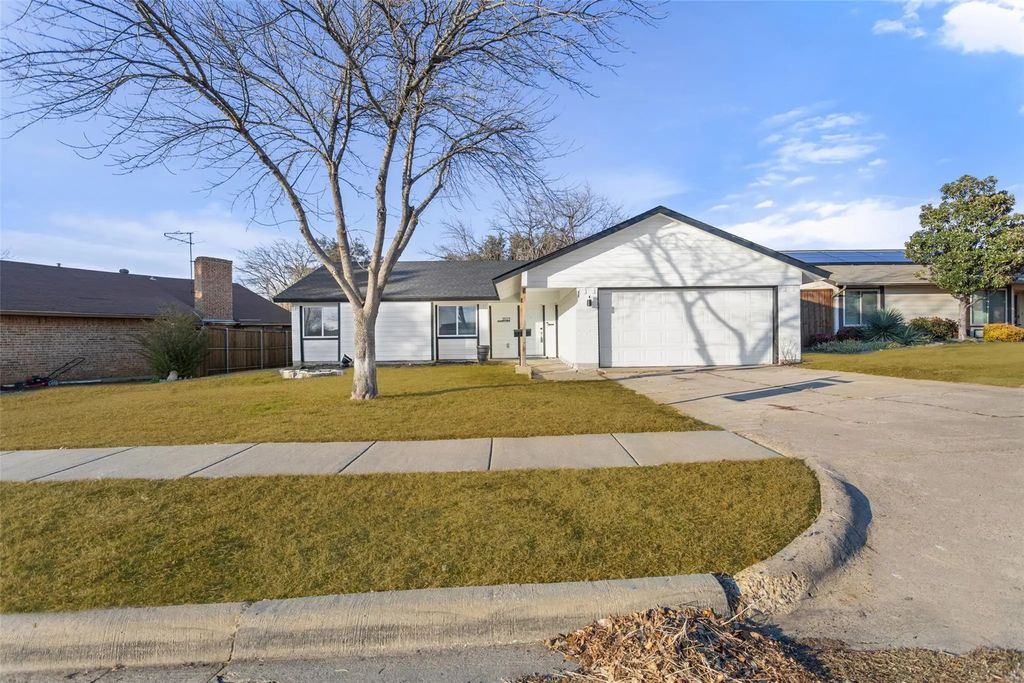 2023 Deerfield Drive, Carrollton