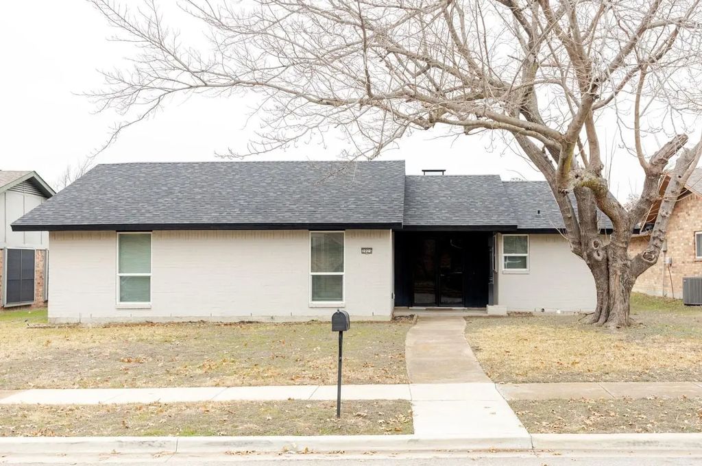 2025 Glencrest Lane, Garland