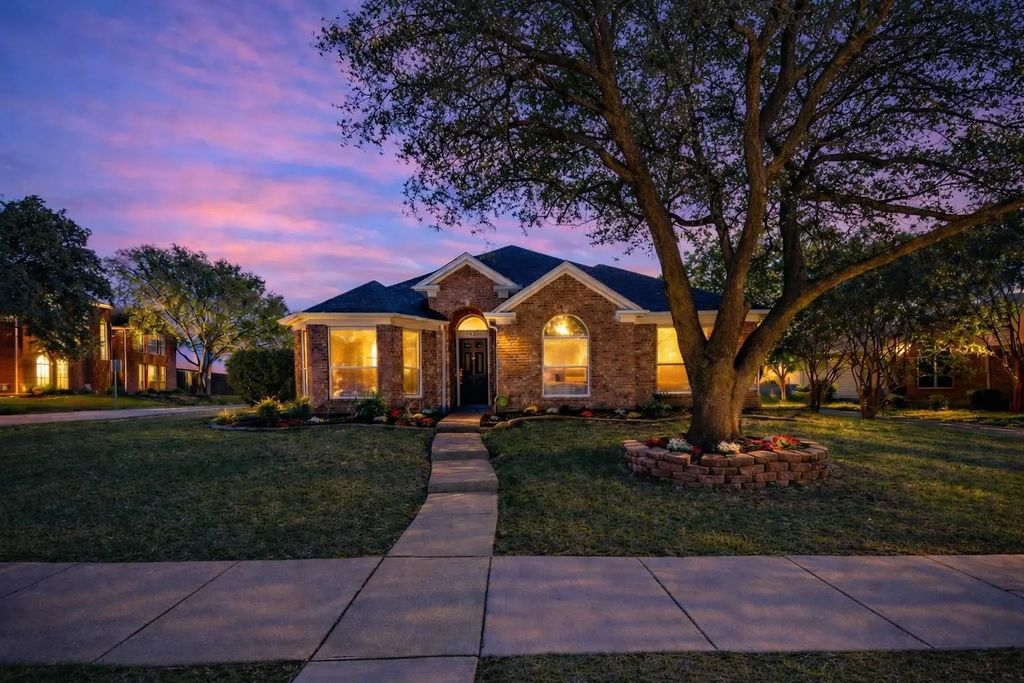 1253 Hershey Lane, Lewisville