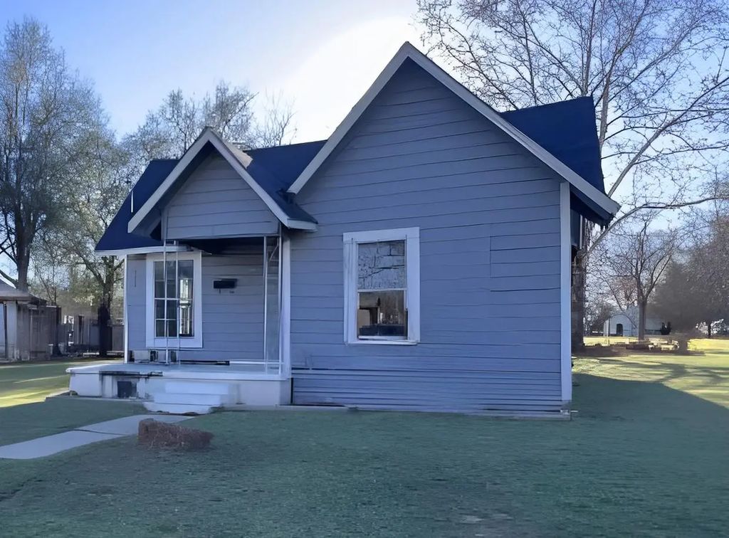 507 Natchez Street, Hearne