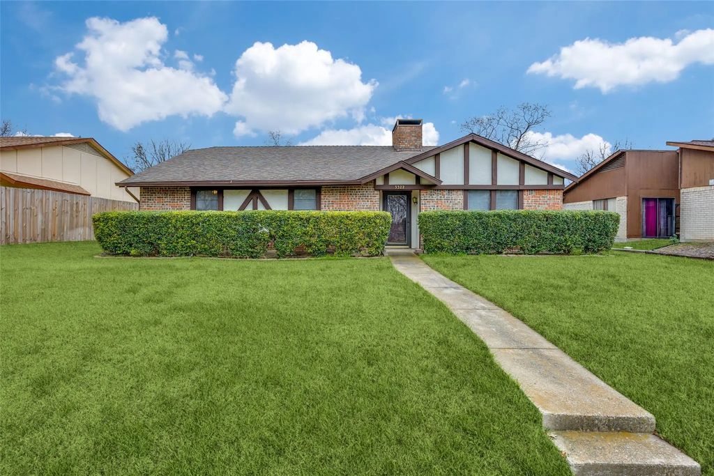 3322 Castle Rock Lane, Garland