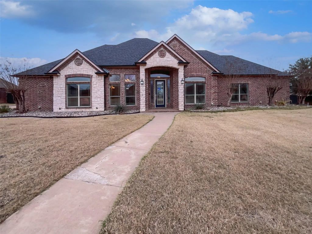 8631 Glenmoray Drive, Red Oak