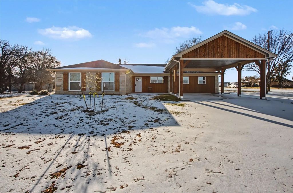 1101 Zion Hill Road, Weatherford